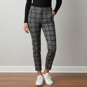 🖤 Classic & Chic! Liverpool Black/Grey Plaid Trouser Pants 🖤